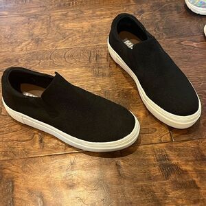 MIA Haley padded slip on knit sneaker, 7!